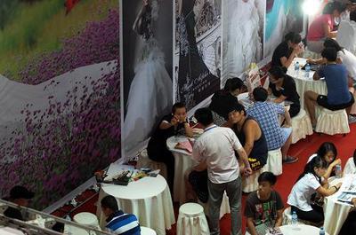 禮樂和鳴，盛世良緣——記2012年全國禮儀慶典產品交易會暨婚博會在濟南舉行